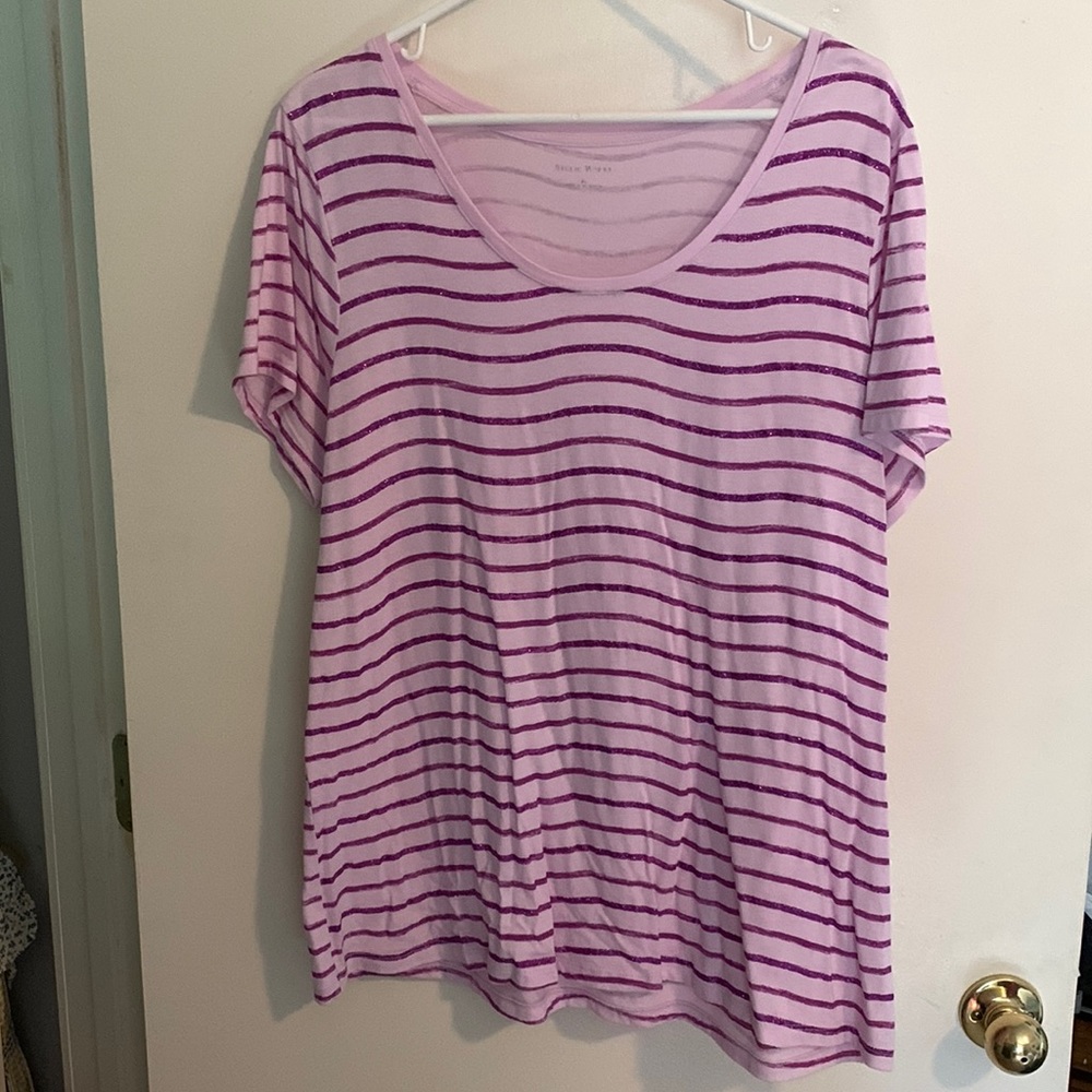 Studio Works short sleeve cotton top. Size XL. Lavender with purple stripes.